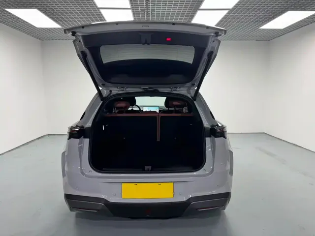 Arcfox Alpha T5 — Фото автомобиля 10