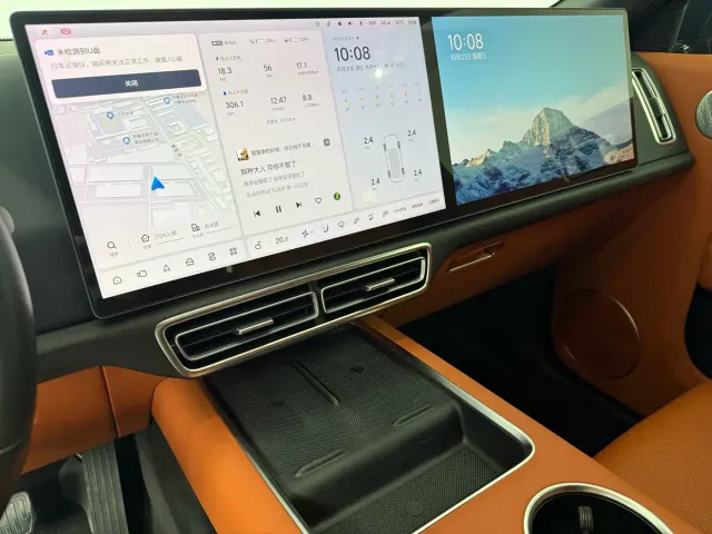 Li Auto L8 — Фото автомобиля 11