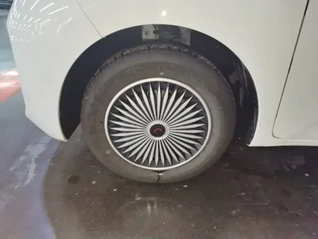 Wuling Zhiguang NEV — Фото автомобиля 22
