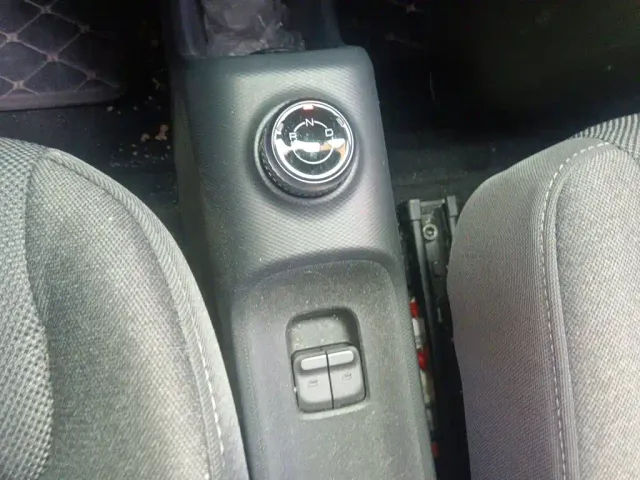 Wuling Motors Wuling Zhiguang NEV 2025 Model Comfort — Фото автомобиля 10