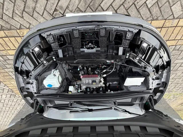 Leapmotor Lafa 5 — Фото автомобиля 28