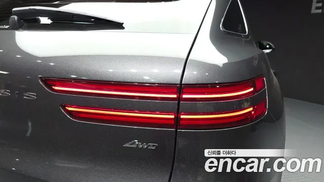 Genesis GV70 — Фото автомобиля 8