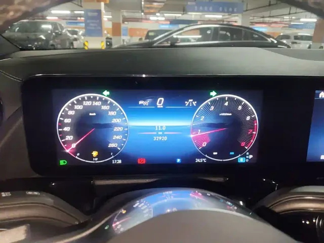Mercedes-Benz GLA-Class — Фото автомобиля 15