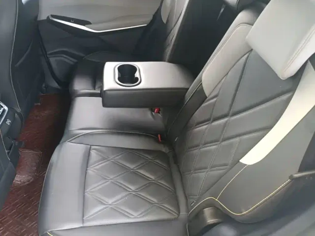 Changan CS75 Plus — Фото автомобиля 16