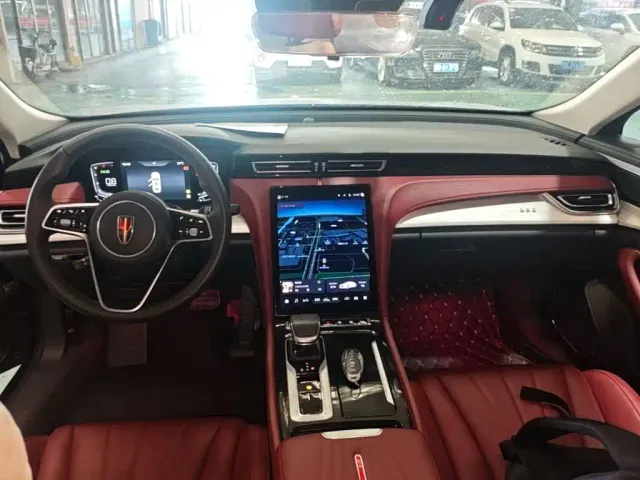 Hongqi H5 — Фото автомобиля 9