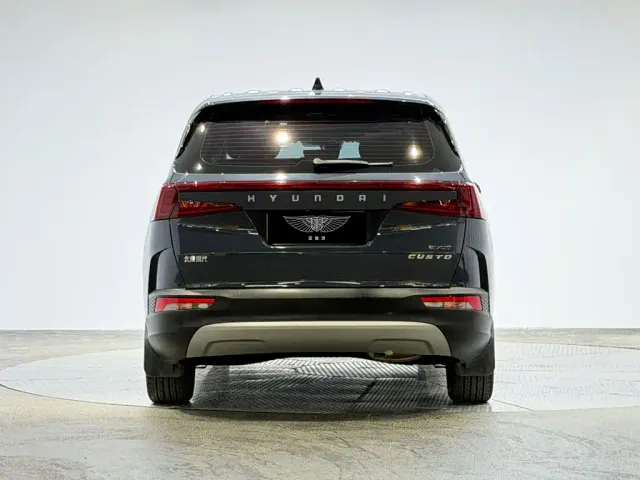 Hyundai Custo — Фото автомобиля 3