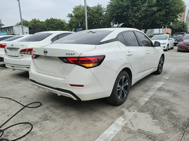 Nissan Sylphy — Фото автомобиля 6