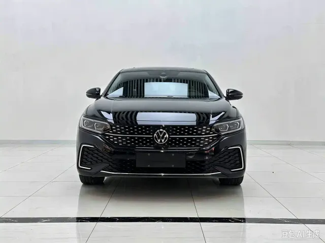 Фотография автомобиля — Volkswagen Passat