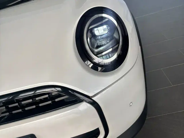 MINI Hatch — Фото автомобиля 4