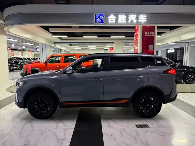 Geely Boyue — Фото автомобиля 5