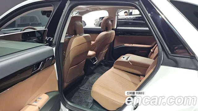 Hyundai Grandeur GN7 — Фото автомобиля 11