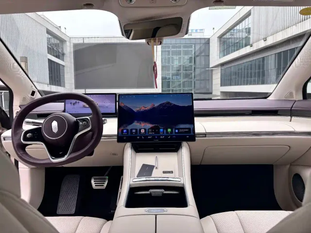 Luxeed S7 — Фото автомобиля 9