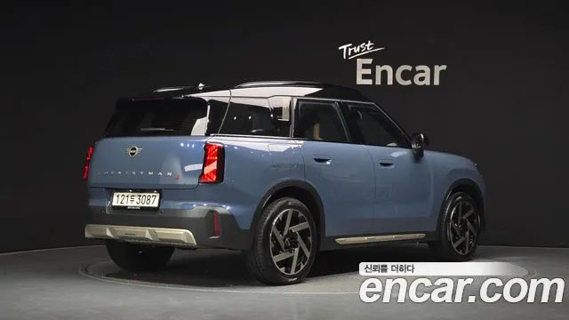 MINI Countryman 3rd Gen — Фото автомобиля 2