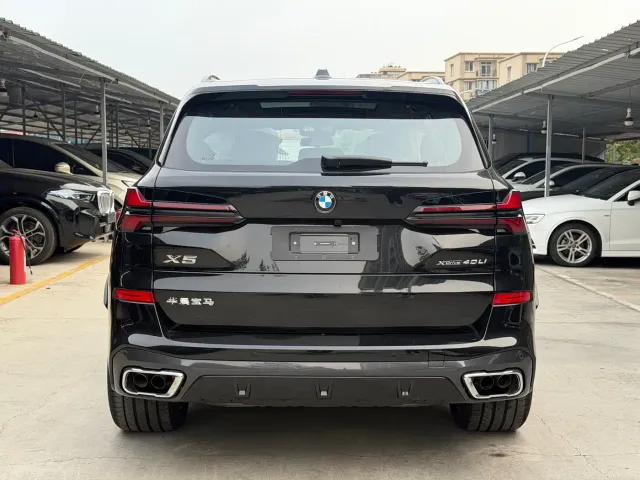 BMW X5 — Фото автомобиля 8
