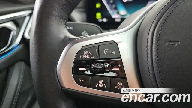BMW i4 — Фото автомобиля 15