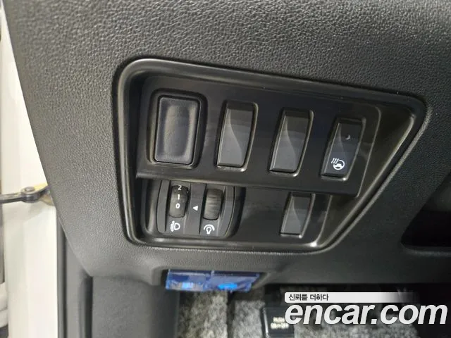 Renault-KoreaSamsung QM6 Новый QM6 Quest 2.0 LPe Business 2WD — Фото автомобиля 15