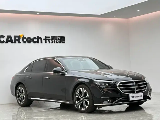 Mercedes-Benz E-Class — Фото автомобиля 6