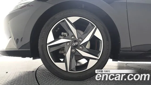 Hyundai Avante CN7 — Фото автомобиля 5