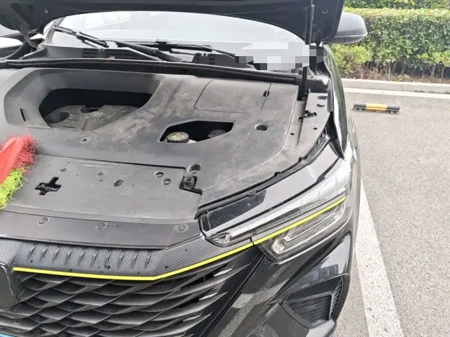 Roewe RX5 — Фото автомобиля 21
