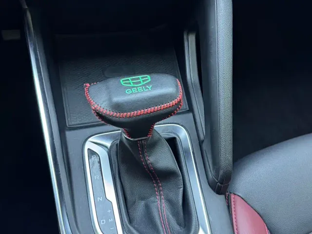 Geely Vision X3 — Фото автомобиля 9