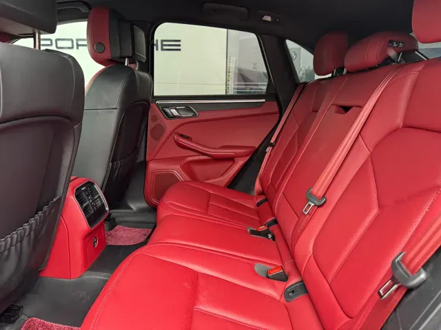 Porsche Macan — Фото автомобиля 14