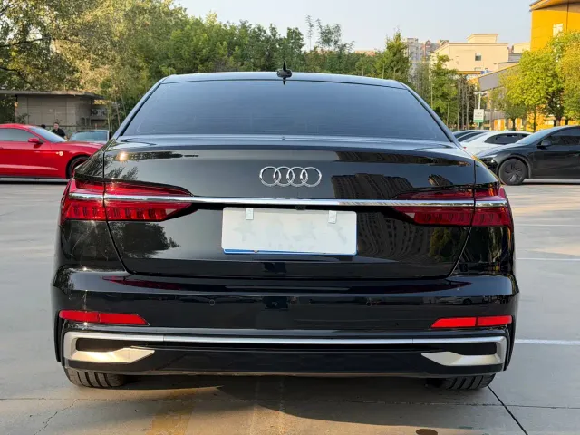 Audi A6L — Фото автомобиля 8