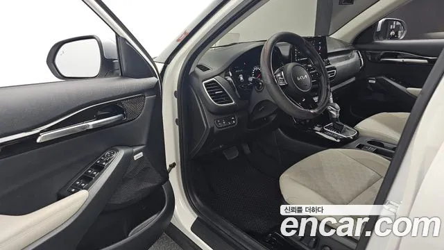 Kia Seltos Seltos Бензин 1.6 турбо 2WD — Фото автомобиля 11