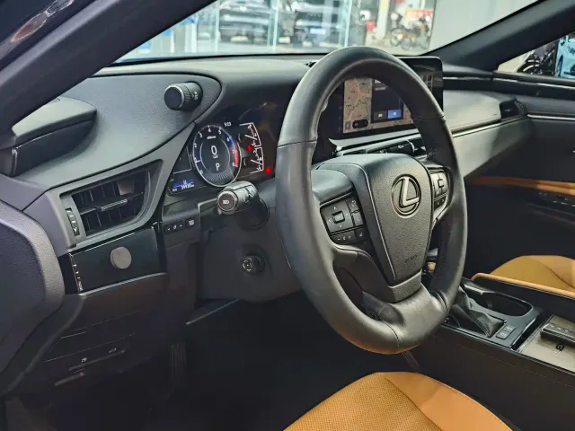 Lexus ES — Фото автомобиля 6