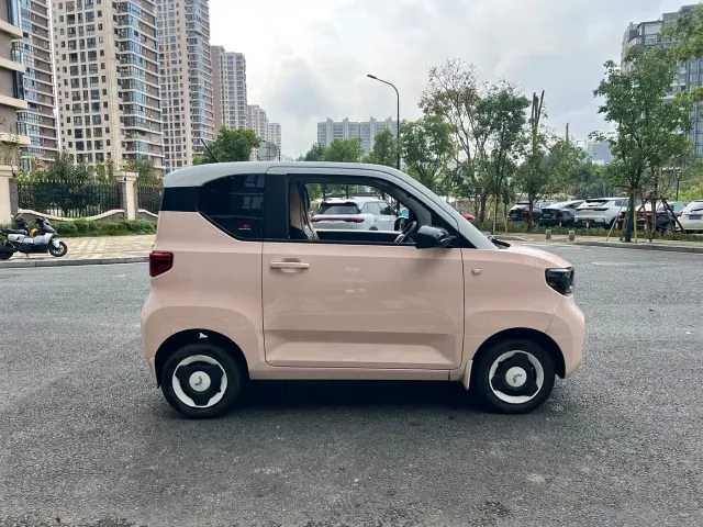 Wuling Hongguang Mini EV — Фото автомобиля 4