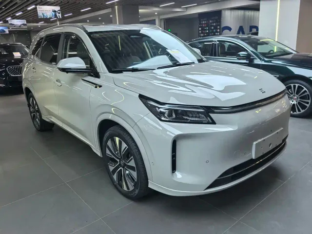 Landian E5 PLUS — Фото автомобиля 3