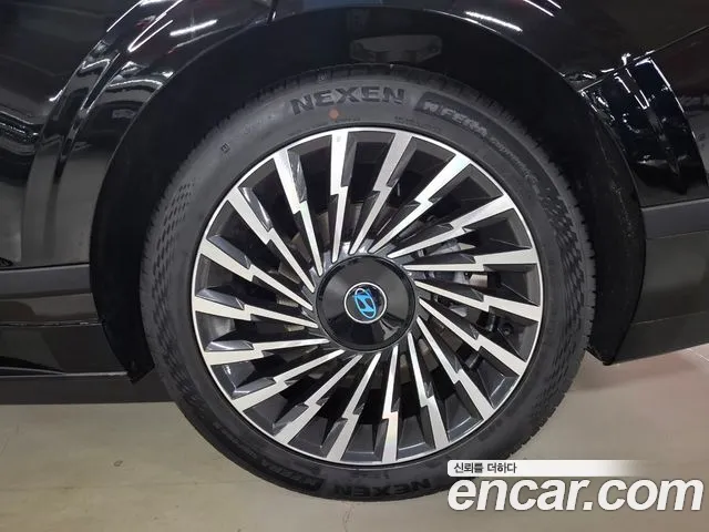 Hyundai Grandeur GN7 — Фото автомобиля 20