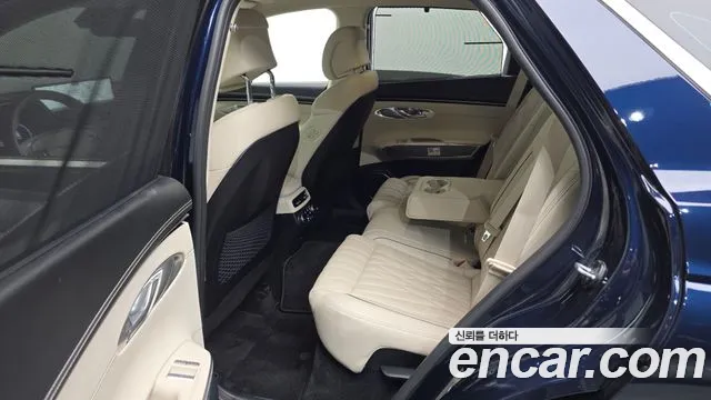 Genesis GV70 2.5T Бензин AWD — Фото автомобиля 11