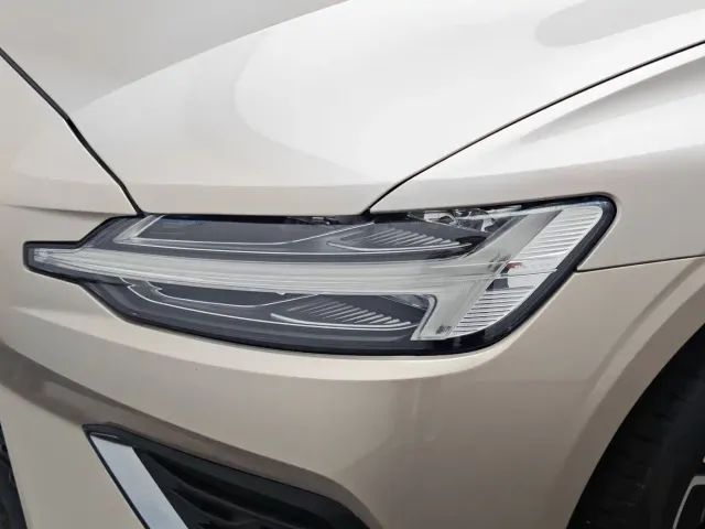 Volvo S60 — Фото автомобиля 8