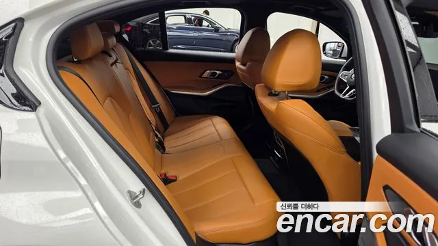 BMW 3-Series 3 серия (G20) 320i M Sport — Фото автомобиля 12