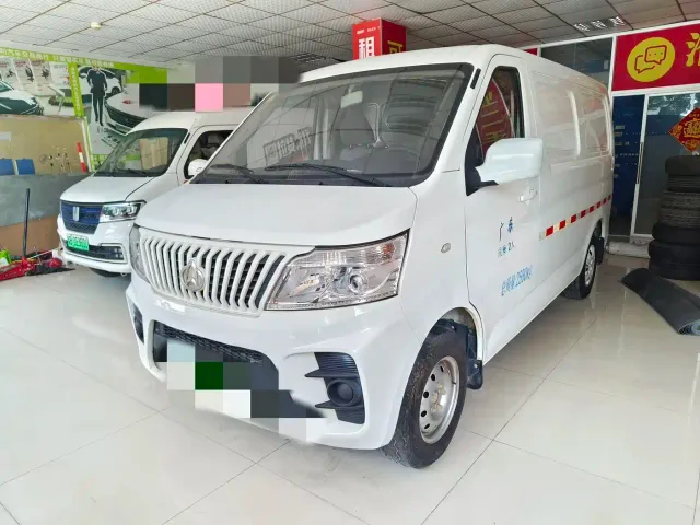 Фотография автомобиля — Changan Ruixing EM60