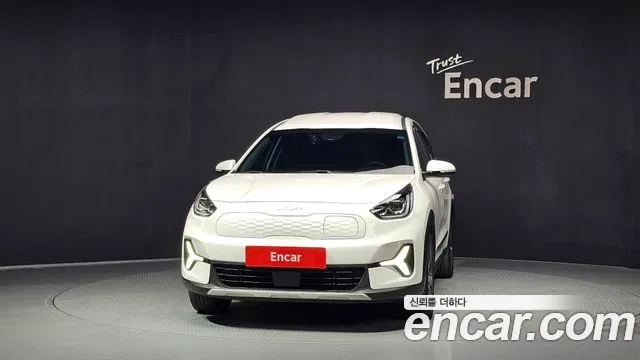 Kia Niro — Фото автомобиля 3
