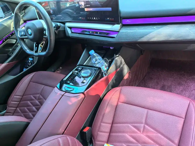 BMW 5 Series — Фото автомобиля 8