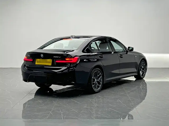 BMW 3 Series — Фото автомобиля 6