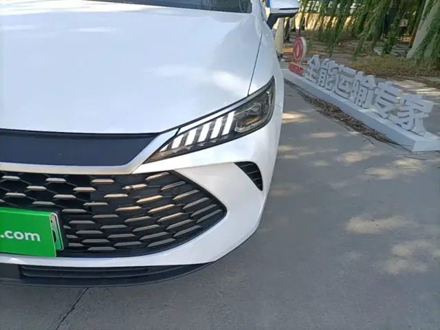 BYD Qin PLUS — Фото автомобиля 23