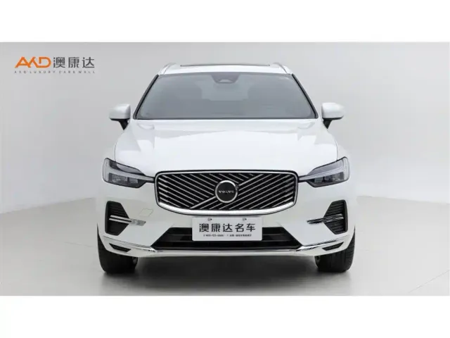 Volvo XC60 — Фото автомобиля 2