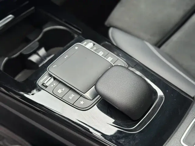 Mercedes-Benz A-Class — Фото автомобиля 11