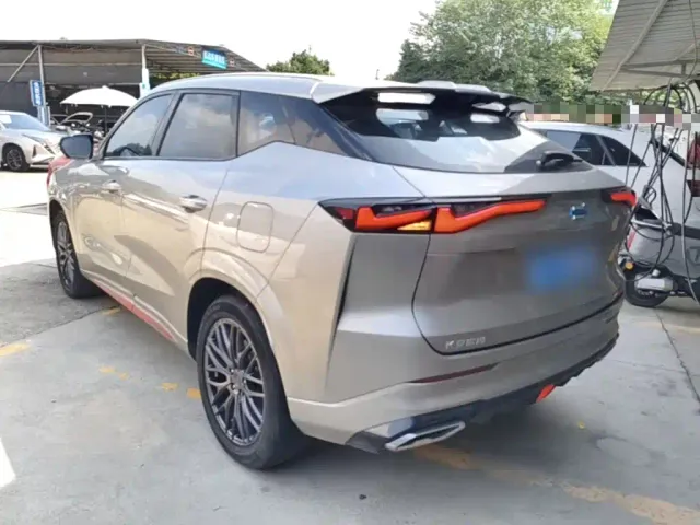 Changan Z6 — Фото автомобиля 4