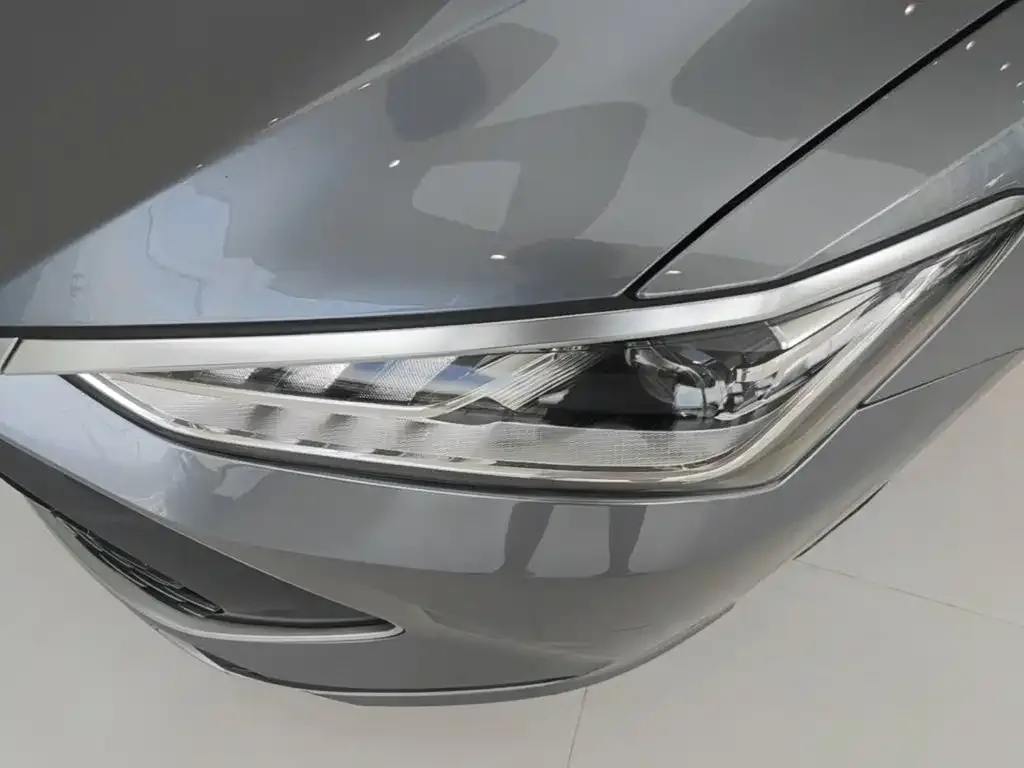 BYD Qin PLUS 2021 DM-i 55KM Premium — Фото автомобиля 23