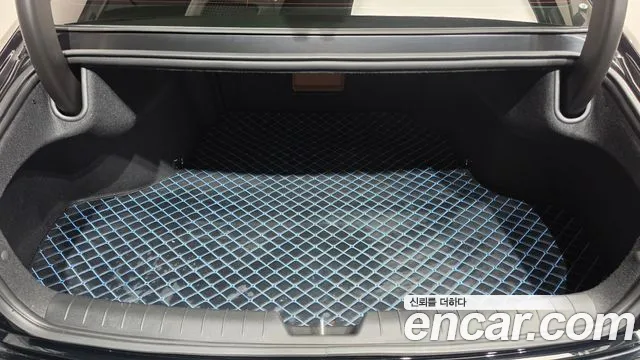 Hyundai Grandeur GN7 — Фото автомобиля 26