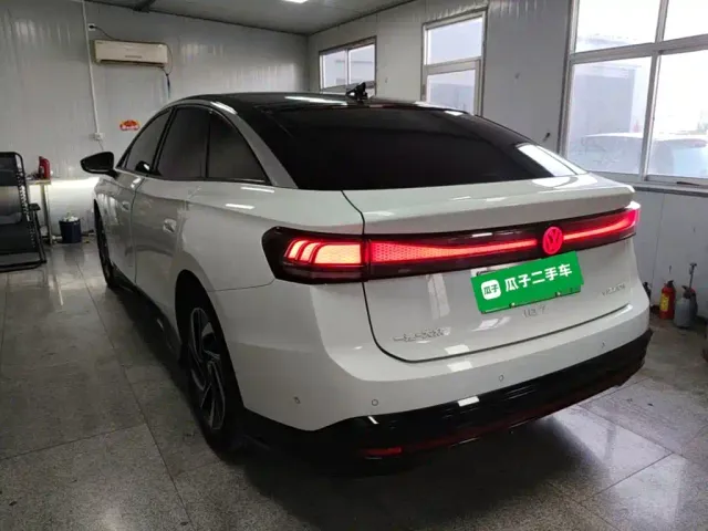 Volkswagen ID.7 Vizzion — Фото автомобиля 4