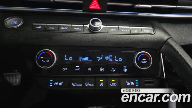 Hyundai Avante CN7 — Фото автомобиля 30