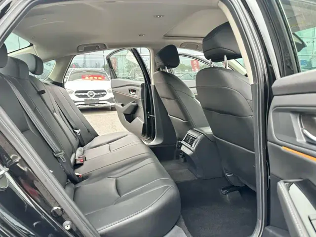 Honda Accord — Фото автомобиля 16