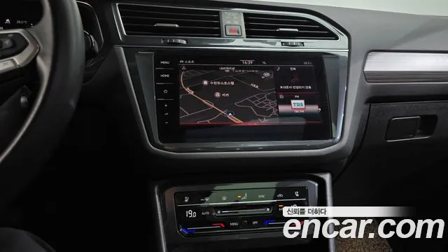 Volkswagen Tiguan — Фото автомобиля 11