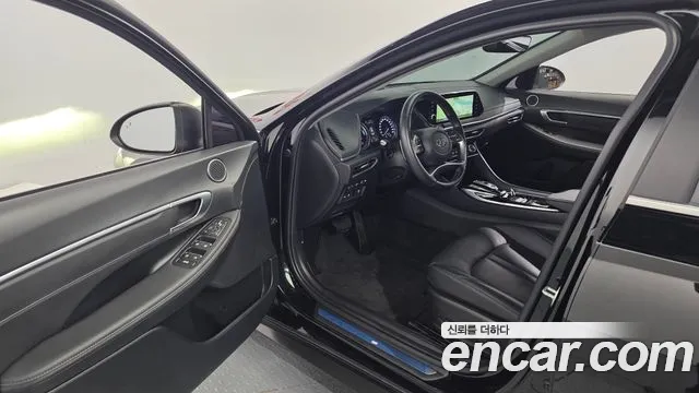 Hyundai Sonata — Фото автомобиля 10