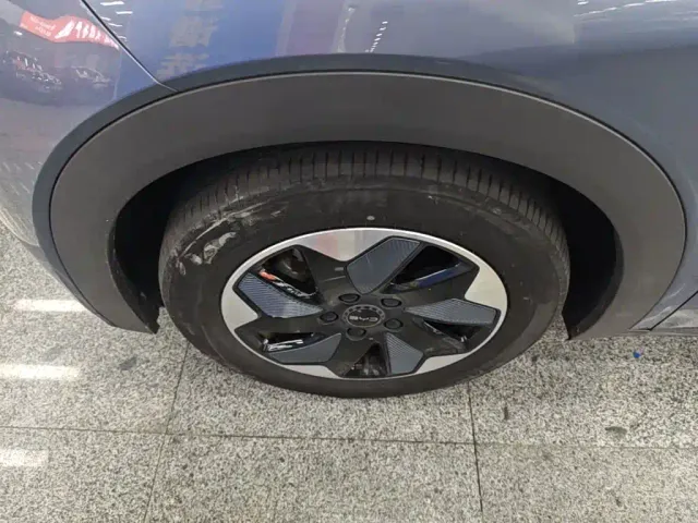 BYD Dolphin 2024 Glory Edition 420km Fashion Edition — Фото автомобиля 22